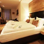 Maierl-alm & Maierl-chalets Hotel apartamentowy