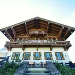 公寓式酒店 梅埃尔 - 阿尔姆&梅埃尔-小木屋公寓式酒店 蒂罗尔-基希贝格