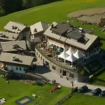 Hotel apartamentowy Maierl-alm & Maierl-chalets Kirchberg in Tirol