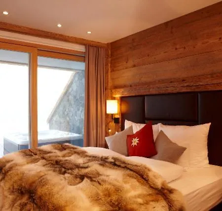Maierl-alm & Maierl-chalets Aparthotel