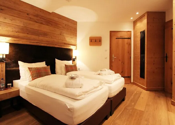 Maierl-alm&maierl-chalets Aparthotel 4*