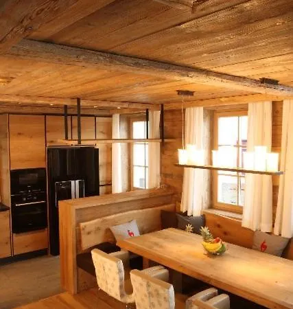 Maierl-alm & Maierl-chalets מלון דירות 4*